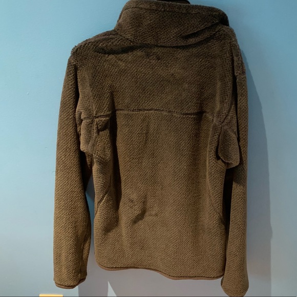 Women’s Patagonia pullover - Picture 2 of 3